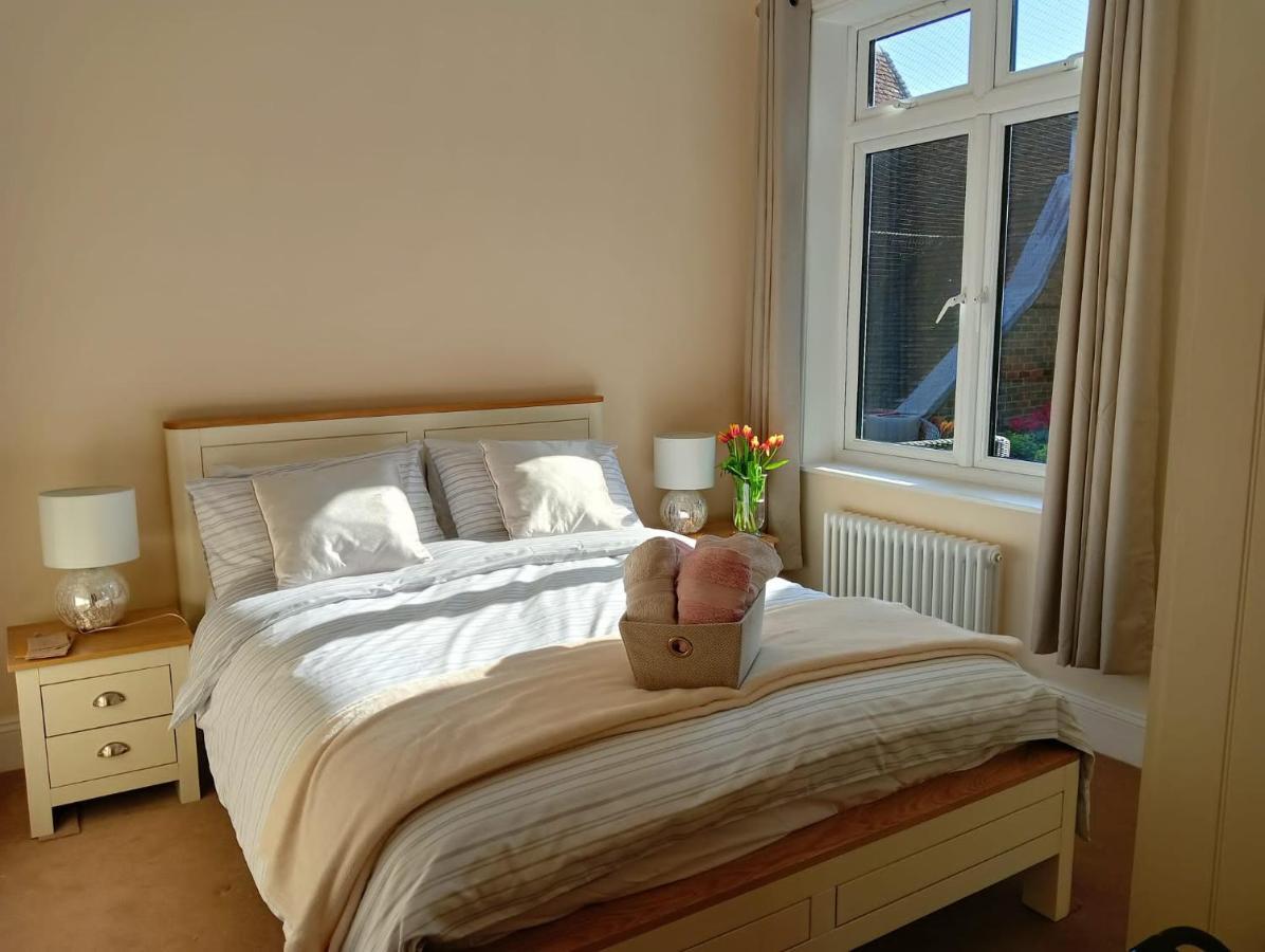 Catherine Street Apartments Salisbury Luaran gambar